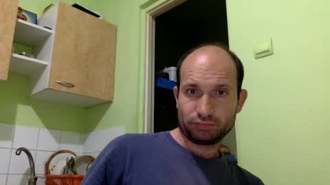Snapshot of sparei7 chatting on June 14, 2026, 10:23 pm Snaiky online show from June 14, 2026, 10:23 pm