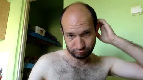 Snapshot of sparei7 chatting on June 17, 2026, 10:06 am Snaiky online show from June 17, 2026, 10:06 am