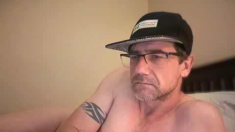 Snapshot of sparker1169 chatting on January 12, 2025, 9:40 am Dad online show from January 12, 2025, 9:40 am