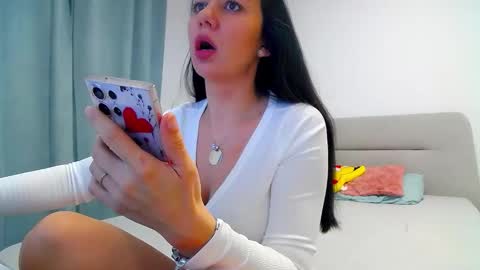 Snapshot of sparkly_eve chatting on February 2, 2025, 1:30 pm sparkly_eve online show from February 2, 2025, 1:30 pm