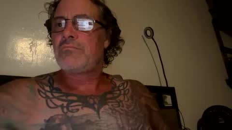 Snapshot of specter1972 chatting on November 16, 2025, 12:16 am specter1972 online show from November 16, 2025, 12:16 am