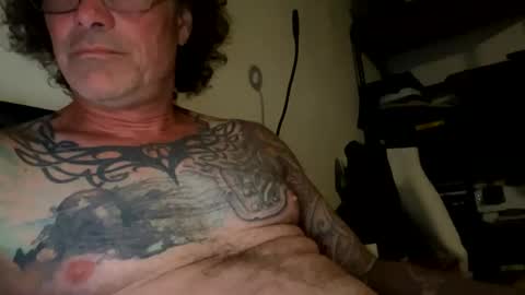 specter1972 online show from April 30, 2026, 12:39 am