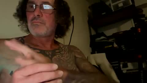 Snapshot of specter1972 chatting on June 2, 2026, 12:23 am specter1972 online show from June 2, 2026, 12:23 am