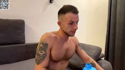 Snapshot of speed_god chatting on September 15, 2025, 8:42 pm Alex online show from September 15, 2025, 8:42 pm