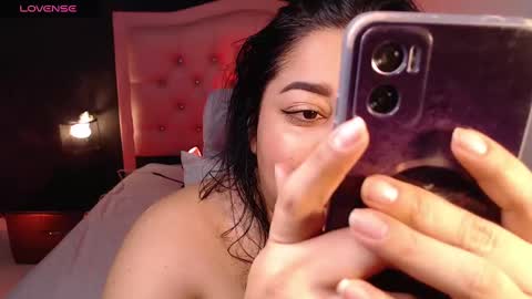Snapshot of spelleyes01f chatting on February 10, 2025, 8:21 pm Renata Roman online show from February 10, 2025, 8:21 pm