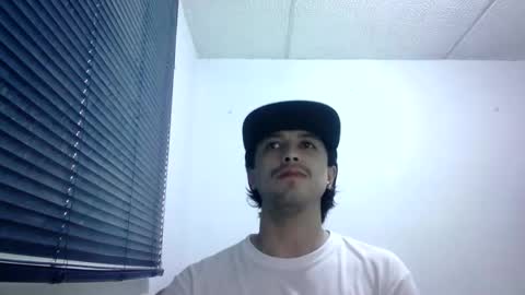 Snapshot of sperm_donor94 chatting on April 6, 2026, 7:15 pm sperm_donor94 online show from April 6, 2026, 7:15 pm