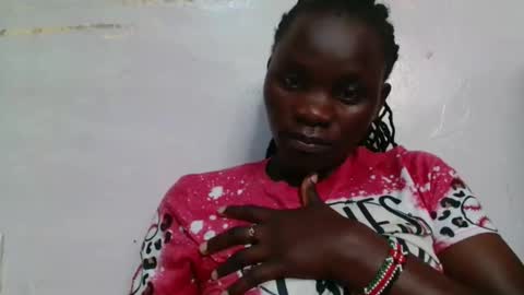 spicy_bella69 online show from May 13, 2026, 9:39 am