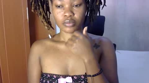 Spicy kerrine online show from March 7, 2025, 8:13 am