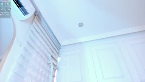 Snapshot of spicy_monroe chatting on November 26, 2025, 9:49 pm Spicy online show from November 26, 2025, 9:49 pm