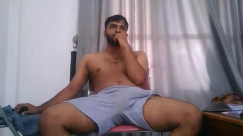 spicybuoy online show from November 18, 2025, 4:39 am