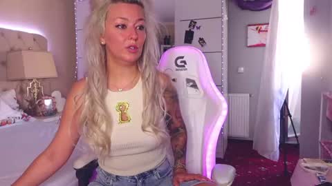 Alicia online show from August 3, 2026, 5:06 am