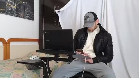 Marco. When Im offline you can view premium content in bio online show from February 20, 2025, 9:33 am