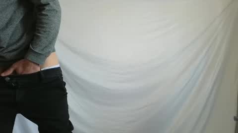 Marco. When Im offline you can view premium content in bio online show from April 23, 2026, 8:13 am