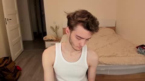 Snapshot of spider___man chatting on May 4, 2026, 2:13 pm Spidey online show from May 4, 2026, 2:13 pm
