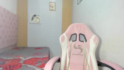 spiderdann_01 online show from March 9, 2026, 1:42 am