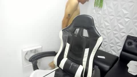 spiderdann_01 online show from March 10, 2026, 6:46 pm