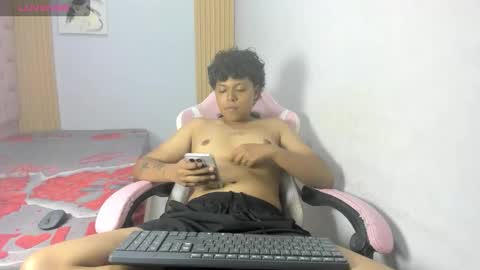 spiderdann_01 online show from March 16, 2026, 1:33 am