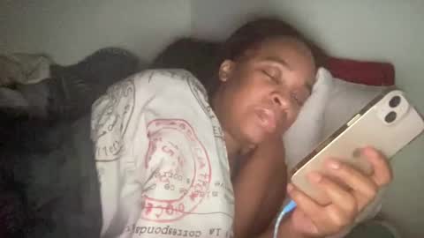 Snapshot of spinprincess_ chatting on December 19, 2024, 4:02 am Spinerina online show from December 19, 2024, 4:02 am