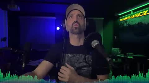 Snapshot of splivke chatting on October 17, 2025, 12:58 am Splivke online show from October 17, 2025, 12:58 am