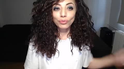 Doll online show from December 14, 2024, 12:44 pm