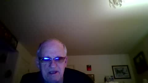 spongebobpineapple70 online show from May 14, 2026, 1:40 pm