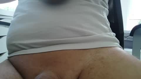 Snapshot of spritzegutab chatting on August 7, 2026, 11:45 am spritzegutab online show from August 7, 2026, 11:45 am