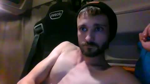 Snapshot of spyco82 chatting on January 23, 2025, 9:29 pm spyco82 online show from January 23, 2025, 9:29 pm