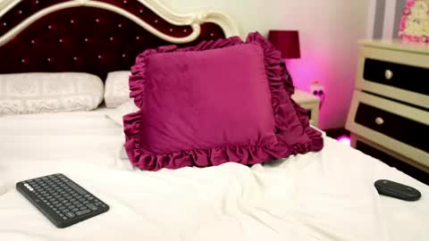 Snapshot of squirt_bunny69 chatting on May 27, 2026, 1:57 am Stacy online show from May 27, 2026, 1:57 am