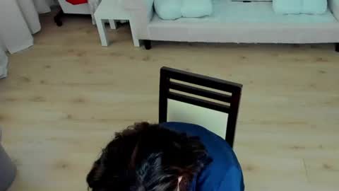 Kim online show from August 6, 2026, 11:56 am