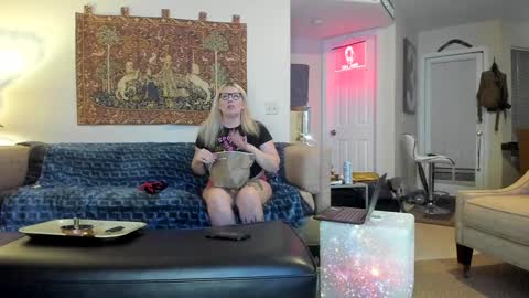 Roxy Day  Mossimo Knight online show from December 23, 2024, 1:40 am