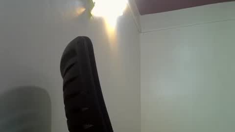 Snapshot of squirtebony chatting on December 13, 2024, 9:24 am slutty online show from December 13, 2024, 9:24 am