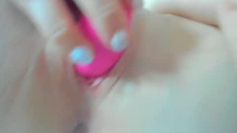 Snapshot of squirttati33 chatting on October 25, 2025, 12:23 pm Tati online show from October 25, 2025, 12:23 pm