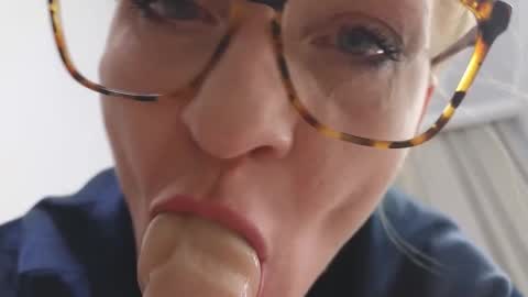 Alisa online show from March 8, 2026, 1:59 pm