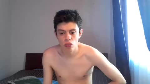 sr_bolaiinas online show from December 12, 2024, 6:21 pm