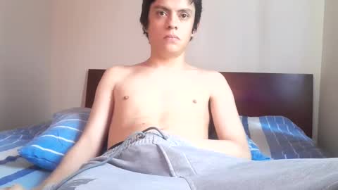 sr_bolaiinas online show from February 12, 2025, 3:27 pm