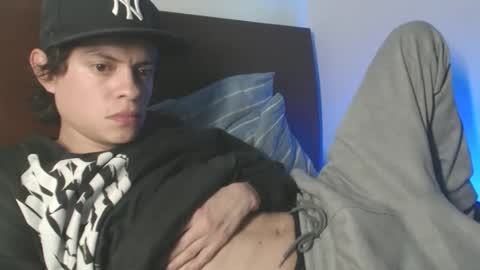 sr_bolaiinas online show from February 25, 2026, 6:06 pm