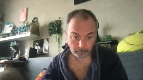 Snapshot of srekos38 chatting on November 21, 2025, 8:35 am srekos38 online show from November 21, 2025, 8:35 am