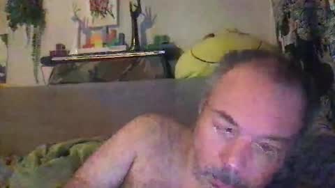 Snapshot of srekos38 chatting on December 3, 2025, 7:27 am srekos38 online show from December 3, 2025, 7:27 am