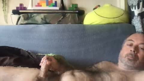 Snapshot of srekos38 chatting on December 5, 2025, 8:34 am srekos38 online show from December 5, 2025, 8:34 am