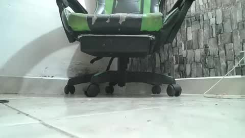 sr master cum its my old account online show from September 10, 2025, 2:11 am