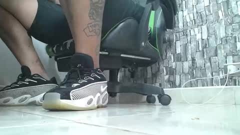 sr master cum its my old account online show from October 13, 2025, 12:21 am