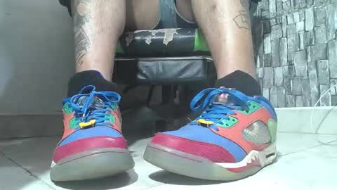 sr master cum its my old account online show from December 21, 2025, 12:18 am