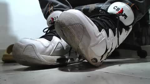 Snapshot of srfindomfeet_ chatting on May 3, 2026, 7:42 pm sr master cum its my old account online show from May 3, 2026, 7:42 pm