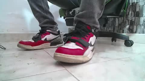 Snapshot of srfindomfeet_ chatting on June 2, 2026, 6:54 pm sr master cum its my old account online show from June 2, 2026, 6:54 pm