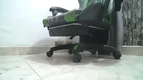 Snapshot of srfindomfeet_ chatting on July 2, 2026, 7:20 pm sr master cum its my old account online show from July 2, 2026, 7:20 pm