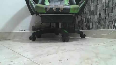 Snapshot of srfindomfeet_ chatting on July 13, 2026, 8:28 am sr master cum its my old account online show from July 13, 2026, 8:28 am
