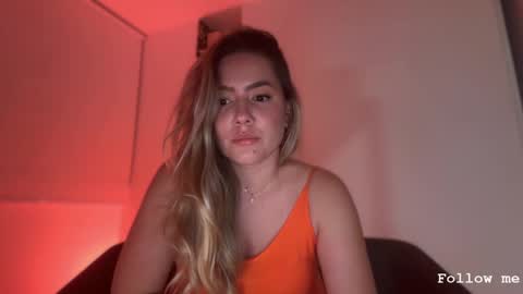 Sophie 3 online show from May 2, 2026, 1:21 am