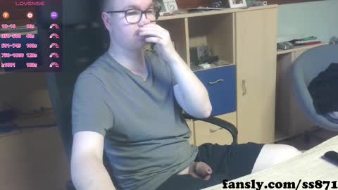 Snapshot of ss871 chatting on February 22, 2025, 3:03 pm florian online show from February 22, 2025, 3:03 pm