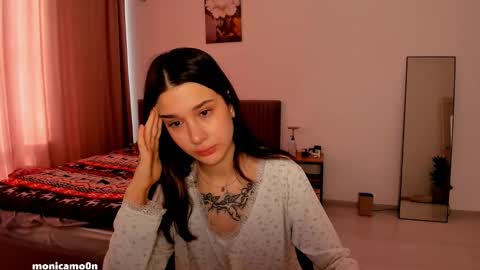 Hey guys i miss you so much  online show from February 7, 2025, 9:37 am