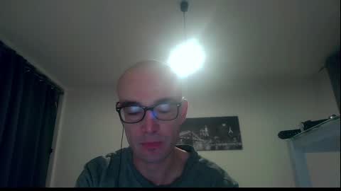 Snapshot of ssenzo chatting on December 9, 2024, 7:28 am ssenzo online show from December 9, 2024, 7:28 am